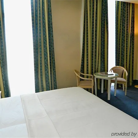 B4 Park Hotel
