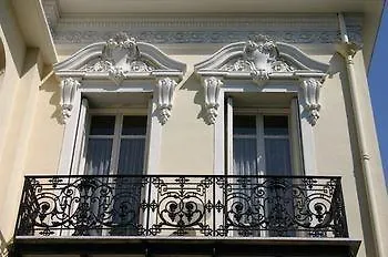 Residence La Villa Leonie 3*