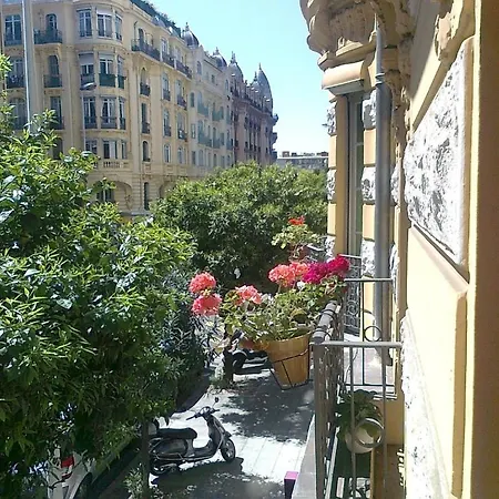 Bed & Breakfast Chez Josephine Nice