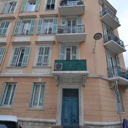Apartment Le Marche Du Port