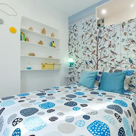 Casa Madere- Idéal Couples - Central&cosy -train Station - Tram&supermarkets-balcony- Washing-machine-ac