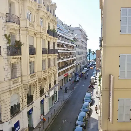 Riviera - Le France 2 Pieces Apartment