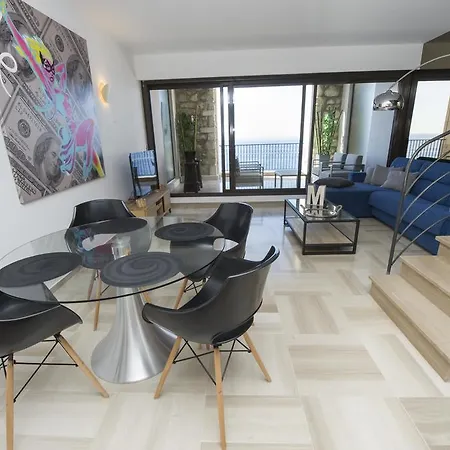 Apartment Luxury Palais Maeterlinck