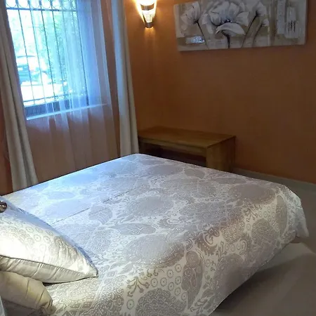 Guest house Du Chateau Nice
