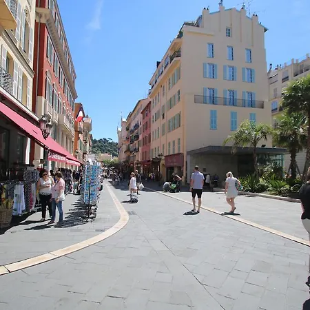 3p Bord De Mer/ Place Massena Nice