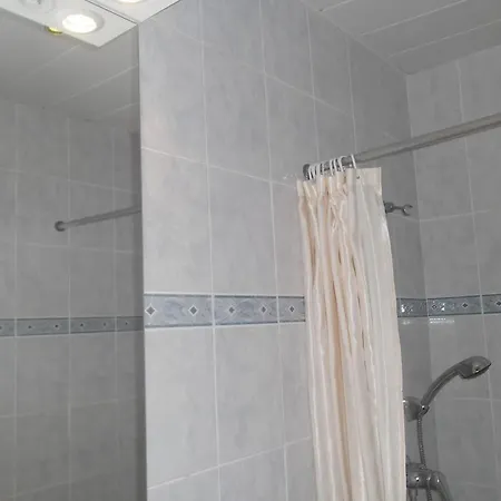 Eden Hotel 2*