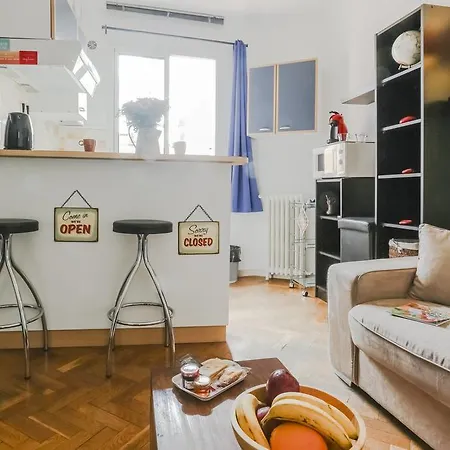 Comfortable Studio - 5 Mn Walk To Main Square