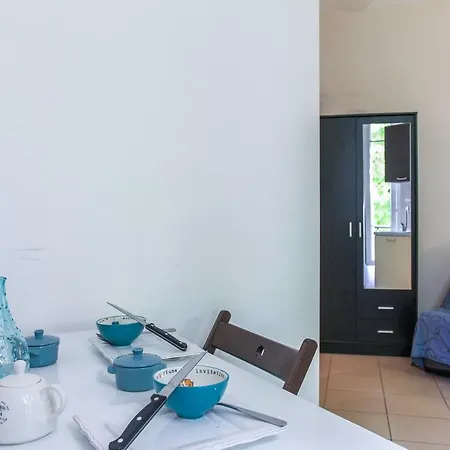 Apartment Studio 2 Min To The Sea