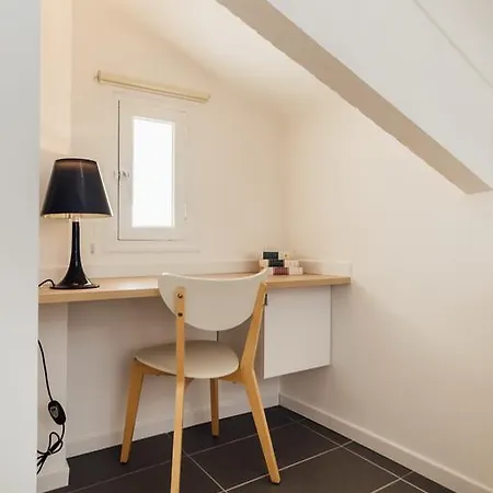Oli's Flat Nice