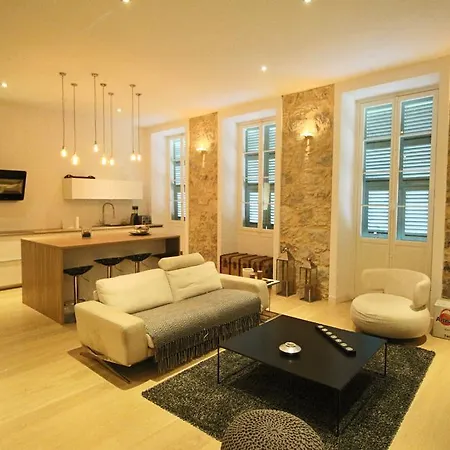 Port De : Superbe 3 Piece Apartment Nice