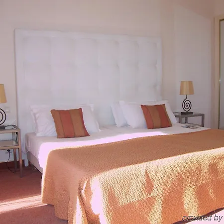 Anantara Plaza - A Leading Of The World Hotel 5*
