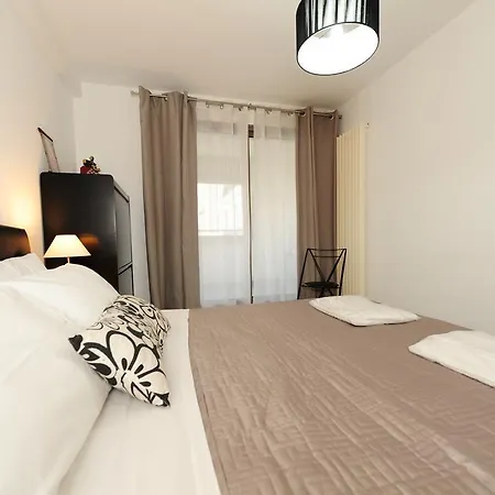Appartement Etoile Grand Five Stars House