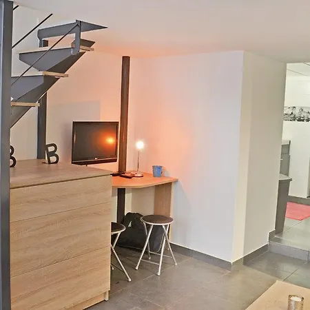07 Apartment