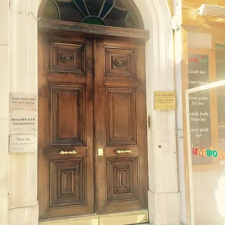 Apartment Rue Massena