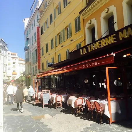Rue Massena *