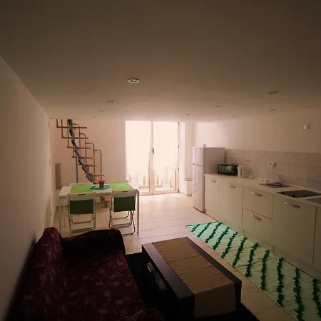 Duplex : Zone Pietonne De Nice