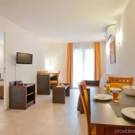 Adagio Access Garibaldi Appart hôtel 2*