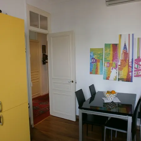 Studio Villa Mon Reve Bed & Breakfast 3*