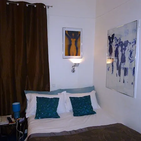 Hotel La Tour 3*