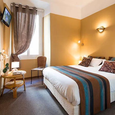 La Tour Hotel