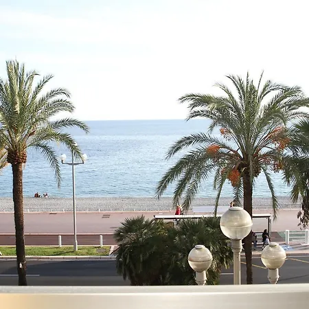 Sea View Apartment *