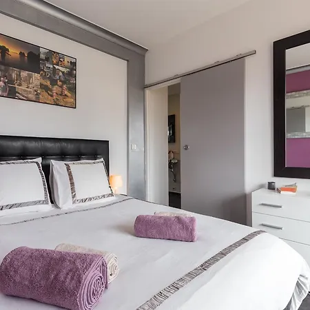 Apartment Le Mantega - F2 Moderne,centre Ville, 2 Grandes Terrasses,climatisation, Ascenseur *