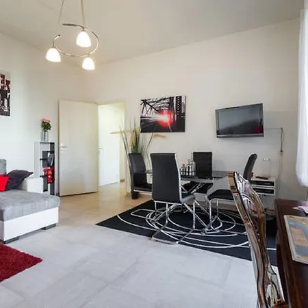 Appartement Grand Center At 2 Minutes Walk From The