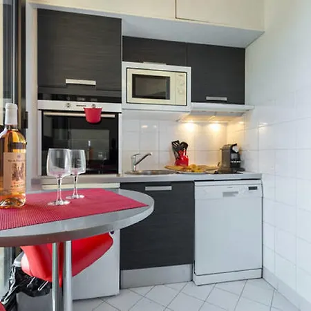 Grand Center At 2 Minutes Walk From The
