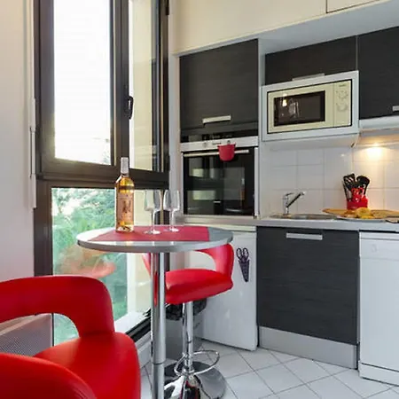 Appartement Grand Center At 2 Minutes Walk From The