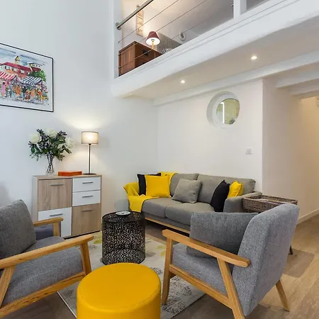 Barillerie - Loft Moderne, Face Mer, Vieux-nice. Appartement