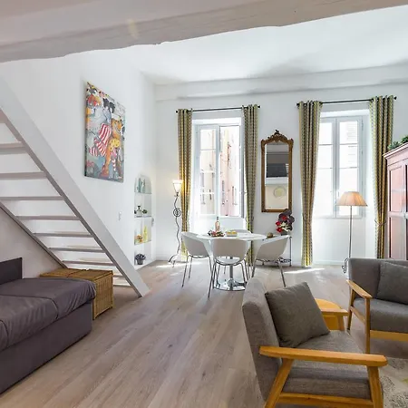 Barillerie - Loft Moderne, Face Mer, Vieux-nice. Appartement *