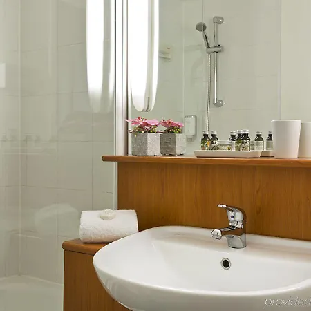 Residhome Promenade Aparthotel 3*