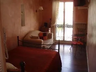 Felix Hotel 2*