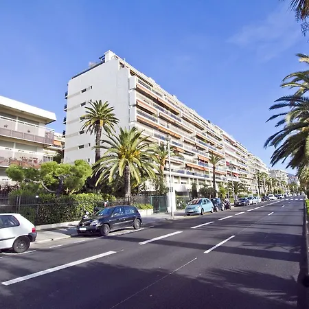 Promenade - Cosy Sea Front Apartment