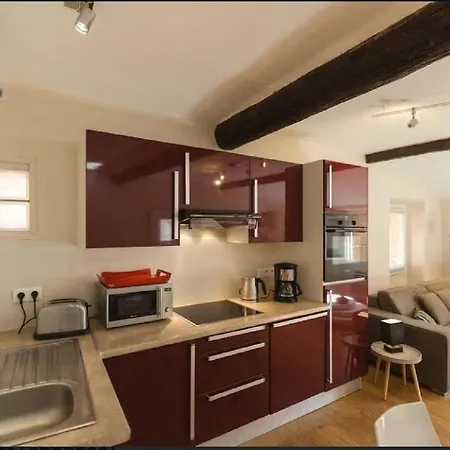 Renting - Colonna - Place In Old Town Appartement *