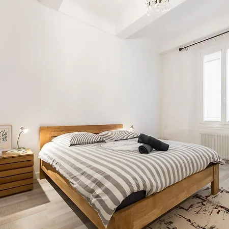 Pref 2 · F4 - Vaste Et Bourgeois ,3 Chambres, Ascenseur, Vx-nice * Nice