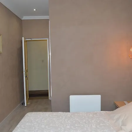 Hotel Au Picardy