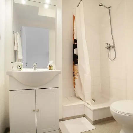 Neoresid - Résidence Vauban Appart hôtel *