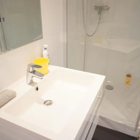 Apartment Ze Perfect Place - Superbe Vieux - Calme Et Climatise Nice