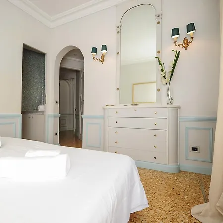 Apartment Le Royal Res. Negresco Five Stars House