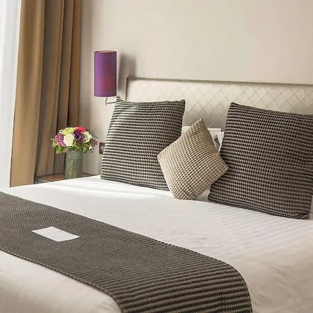 Western Premier Roosevelt Hotel 4*