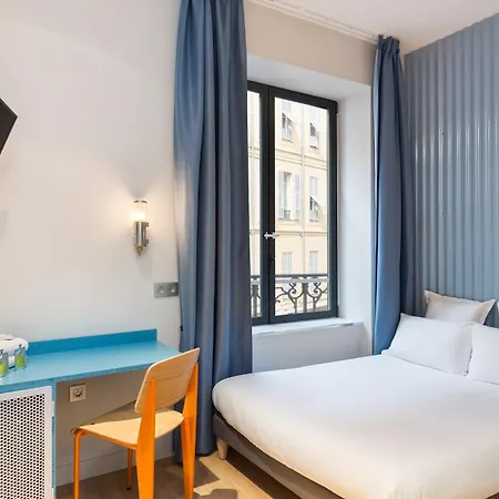 Auberge de jeunesse Ozz *