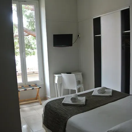 Hotel Danemark 2*