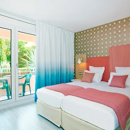 Residhome Promenade Aparthotel 3*