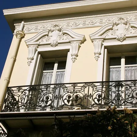 Residence La Villa Leonie 3*