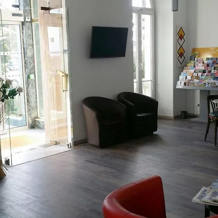 Hotel Flots D'azur Nice