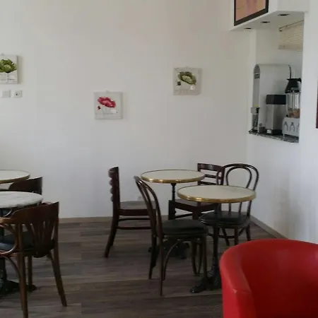 Hotel Flots D'azur 3*