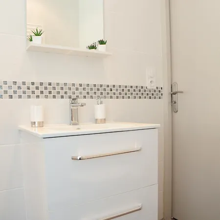 Imperazur Five Stars House Apartment