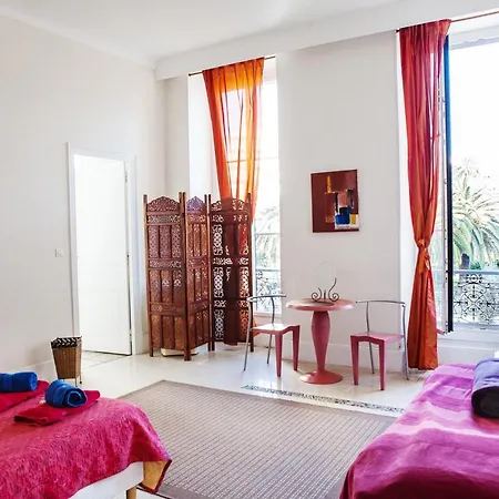 Couette-café Riviera Sweet D'hotes 3*