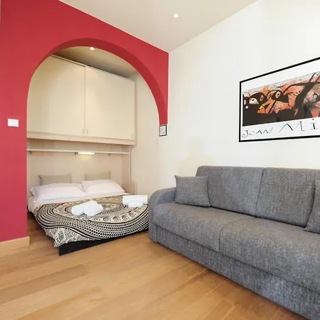 Apartment Mini Miro Five Stars House
